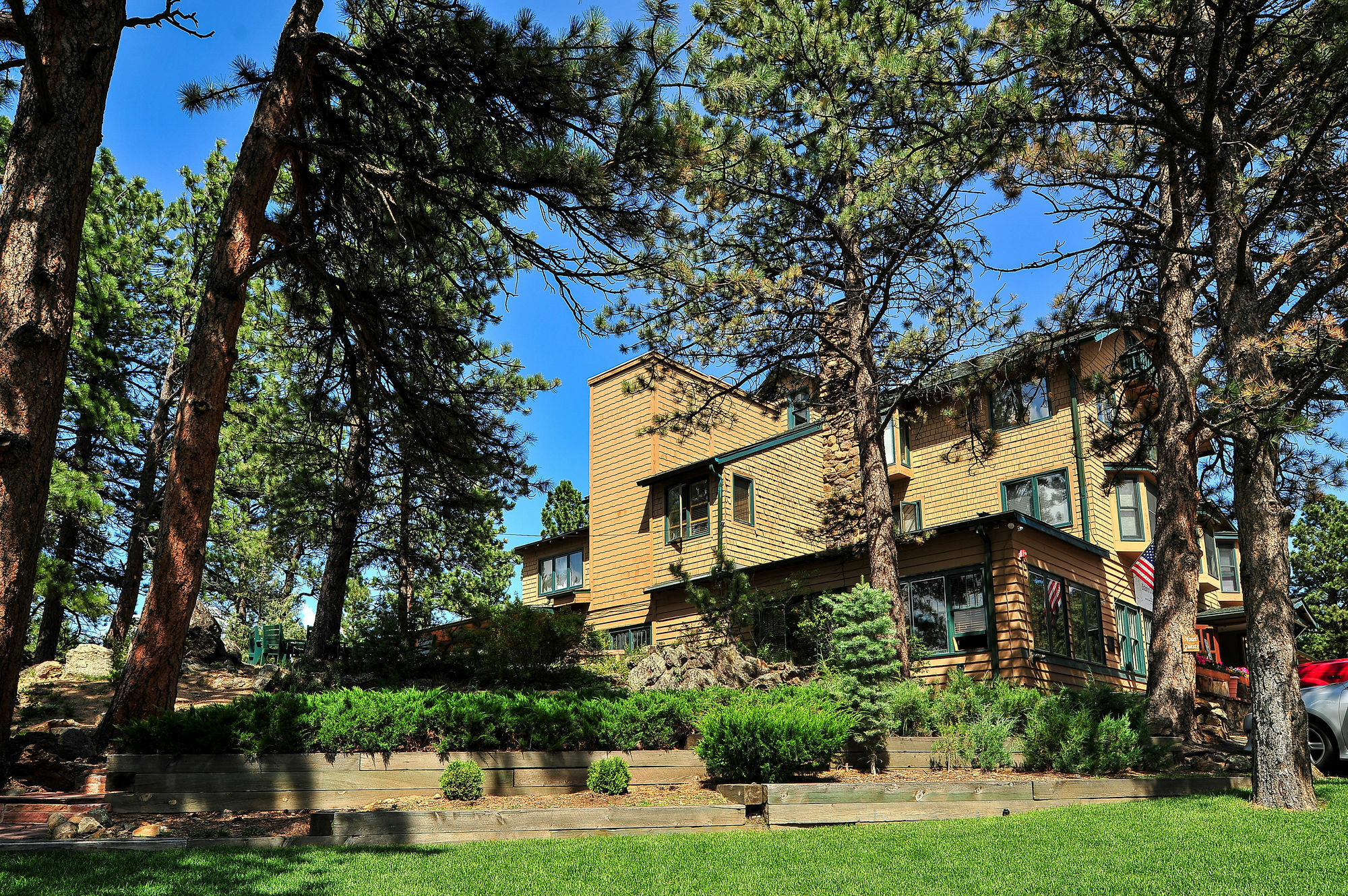 The Historic Crag's Resort